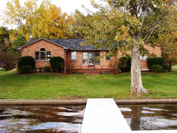 Lakefront Sealed Bid Real Estate Auction
